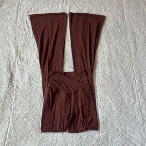 Aerie Women’s Offline Real Me Flare Yoga Pants Maroon Leggings